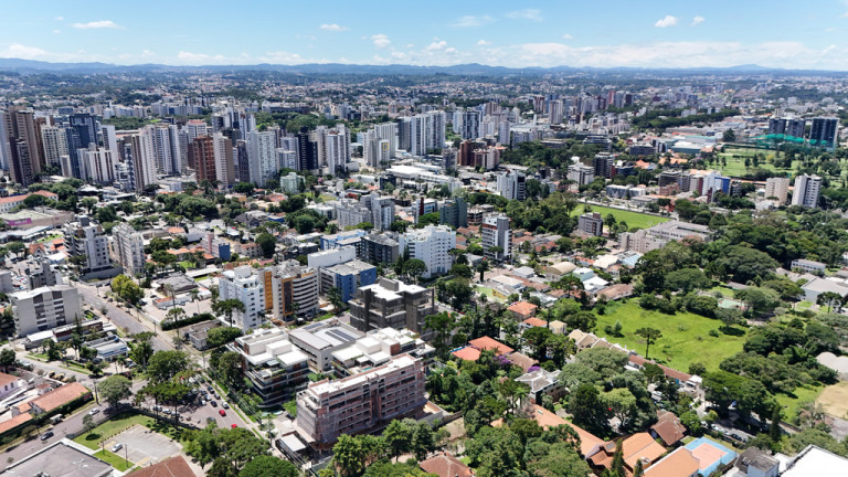Imagem Apartamento com 3 Quartos à Venda, 188 m² em Cabral - Curitiba