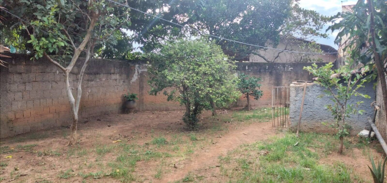 Imagem Casa com 3 Quartos à Venda, 272 m² em Cardoso Continuação - Aparecida De Goiânia