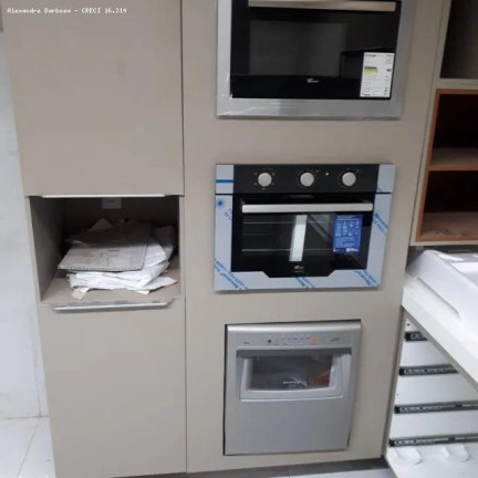 Imagem Casa com 3 Quartos à Venda, 450 m² em Prado - Recife