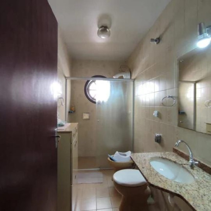 Imagem Casa com 5 Quartos à Venda, 240 m² em São Lourenço - Curitiba