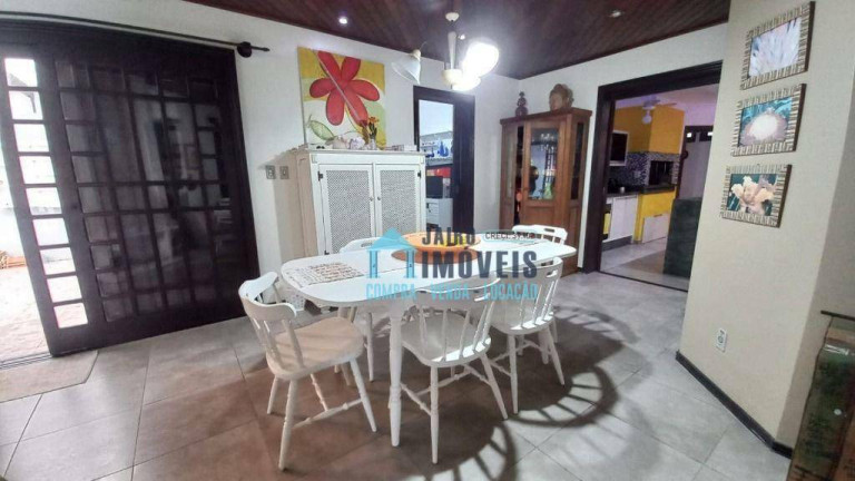 Imagem Sobrado com 5 Quartos à Venda, 210 m² em Centro - Imbé Imagem Sobrado com 5 Quartos à Venda, 210 m² em Centro - Imbé