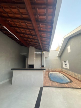 Casa com 3 Quartos à Venda, 200 m²