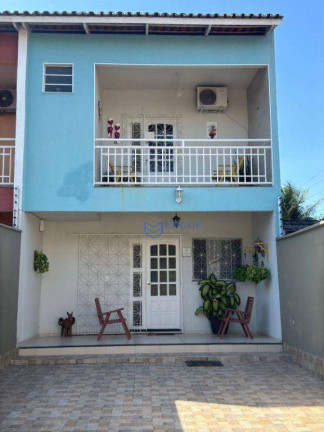 Casa com 3 Quartos à Venda, 130 m² em Maraponga - Fortaleza