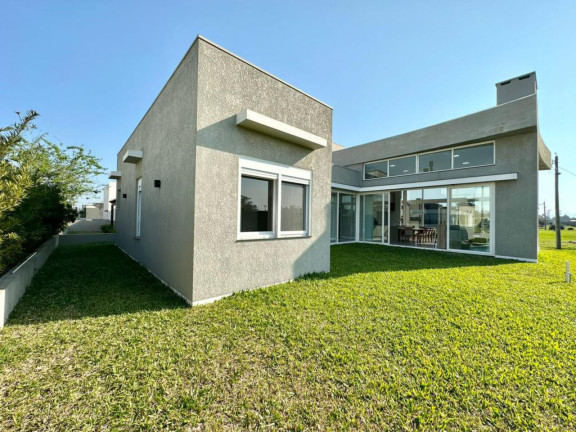 Imagem Casa com 3 Quartos à Venda, 190 m² em -- - Capao Da Canoa Imagem Casa com 3 Quartos à Venda, 190 m² em -- - Capao Da Canoa