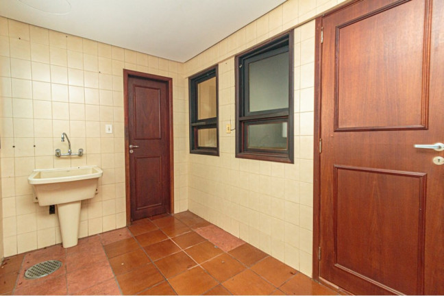 Imagem Imóvel com 3 Quartos à Venda, 157 m² em Vila Assunção - Porto Alegre Imagem Imóvel com 3 Quartos à Venda, 157 m² em Vila Assunção - Porto Alegre