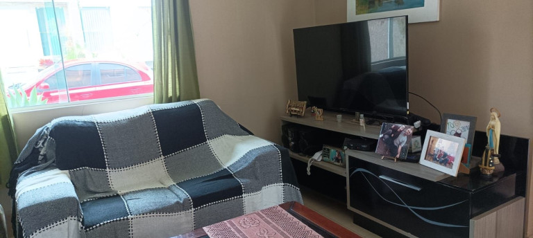 Imagem Casa com 3 Quartos à Venda, 102 m² em Cachoeira - Curitiba