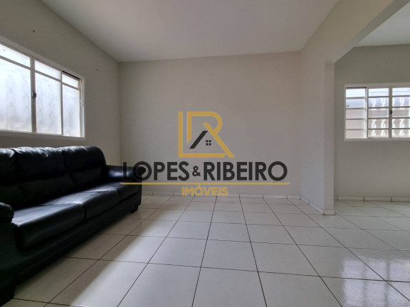 Imagem Casa com 2 Quartos à Venda, 250 m² em Jardim Itamarati - Botucatu