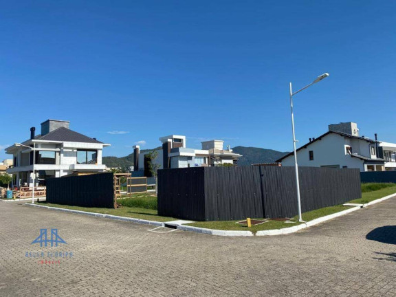 Imagem Terreno à Venda, 384 m² em Campeche - Florianópolis Imagem Terreno à Venda, 384 m² em Campeche - Florianópolis
