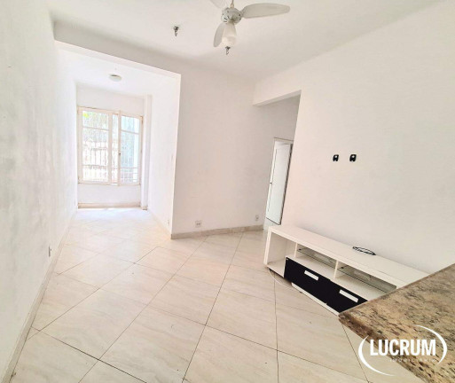Apartamento com 1 Quarto à Venda, 50 m² em Leme - Rio De Janeiro