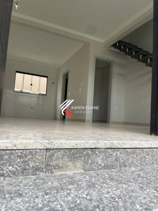 Sobrado com 2 Quartos à Venda, 68 m² em Bela Vista - Palhoça