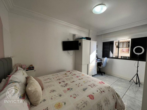 Imagem Apartamento com 3 Quartos à Venda, 190 m² em Centro - Balneário Camboriú Imagem Apartamento com 3 Quartos à Venda, 190 m² em Centro - Balneário Camboriú