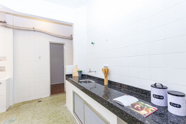 Imagem Imóvel com 3 Quartos à Venda, 94 m² em Copacabana - Rio De Janeiro Imagem Imóvel com 3 Quartos à Venda, 94 m² em Copacabana - Rio De Janeiro