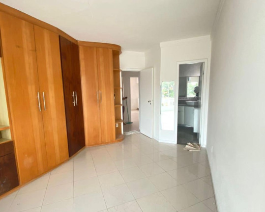 Imagem Casa com 4 Quartos à Venda, 220 m² em Buraquinho - Lauro De Freitas Imagem Casa com 4 Quartos à Venda, 220 m² em Buraquinho - Lauro De Freitas