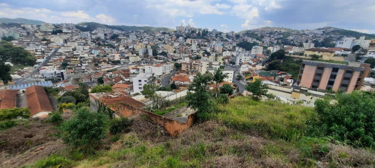 Imagem Terreno à Venda, 300 m² em Santa ângela - Poços De Caldas Imagem Terreno à Venda, 300 m² em Santa ângela - Poços De Caldas