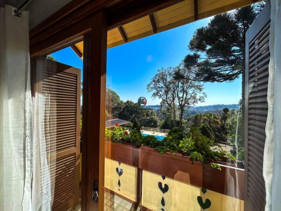 Imagem Casa com 3 Quartos à Venda, 189 m² em Planalto - Gramado