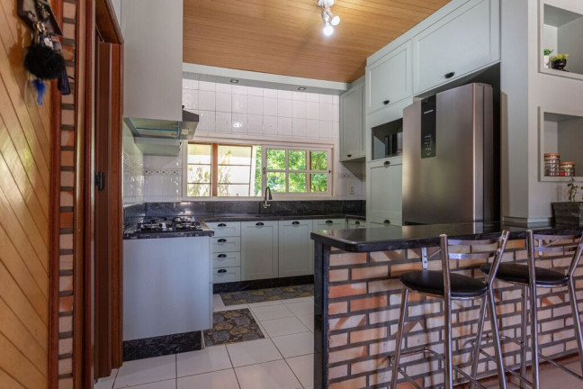Imagem Casa com 3 Quartos à Venda, 160 m² em Centro - Lacerdópolis