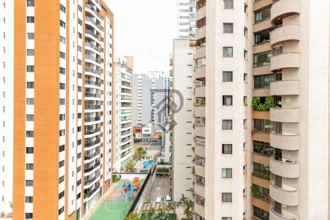 Imagem Apartamento com 2 Quartos à Venda, 57 m² em Moema - São Paulo