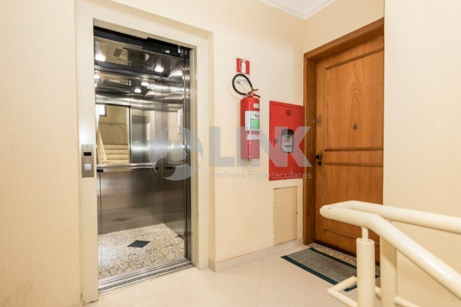 Imagem Apartamento com 2 Quartos à Venda, 78 m² em Jardim Itu - Porto Alegre