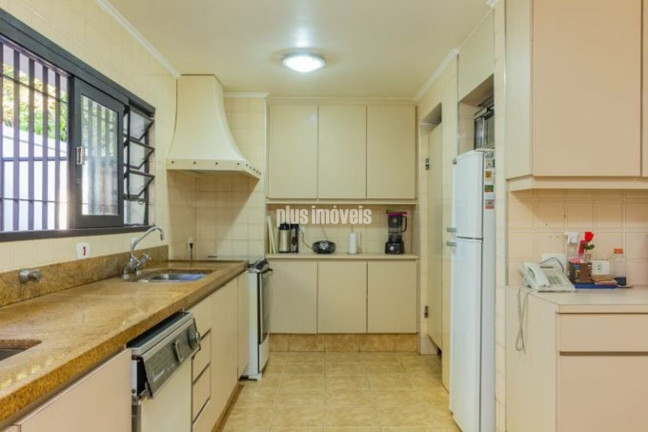 Imagem Casa com 4 Quartos à Venda, 440 m² em Jardim Guedala - São Paulo
