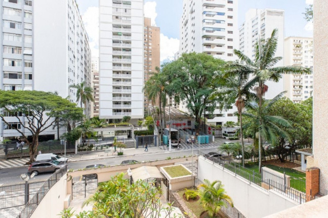 Imagem Imóvel com 4 Quartos à Venda, 240 m² em Higienópolis - São Paulo Imagem Imóvel com 4 Quartos à Venda, 240 m² em Higienópolis - São Paulo