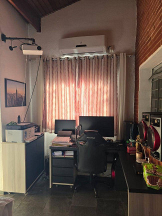 Imagem Casa com 2 Quartos à Venda, 140 m² em Jardim Faculdade - Sorocaba Imagem Casa com 2 Quartos à Venda, 140 m² em Jardim Faculdade - Sorocaba