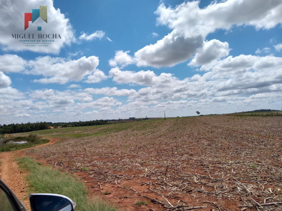 Imagem Imóvel com 2 Quartos à Venda, 895.400 m² em Centro - Quadra Imagem Imóvel com 2 Quartos à Venda, 895.400 m² em Centro - Quadra