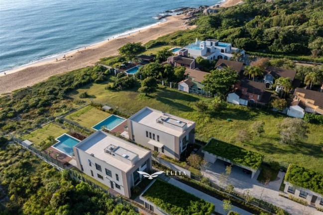 Imagem Casa com 5 Quartos à Venda, 458 m² em Praia Do Estaleiro - Balneário Camboriú