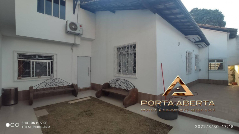 Imagem Casa com 4 Quartos à Venda, 300 m² em Imbaúbas - Ipatinga