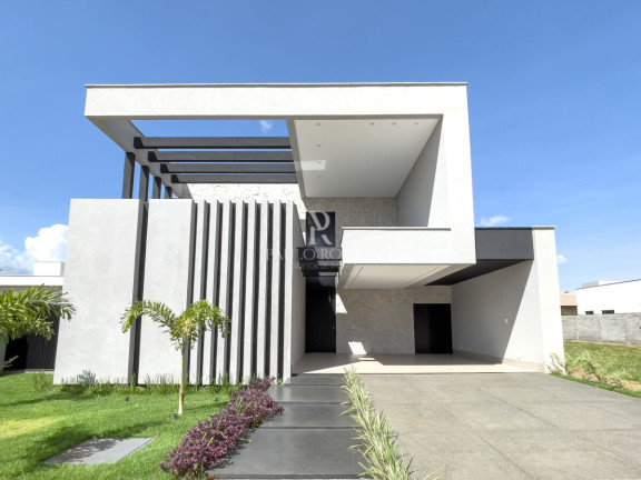 Casa com 4 Quartos à Venda, 295 m² em Residencial Goiânia Golfe Clube - Goiânia