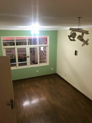 Imagem Sobrado com 5 Quartos à Venda, 220 m² em Vila Curuçá - Santo André