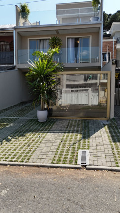 Imagem Sobrado com 3 Quartos à Venda, 205 m² em Jardim Das Américas - Curitiba
