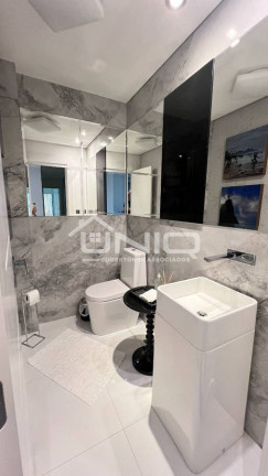 Imagem Apartamento com 3 Quartos à Venda, 260 m²