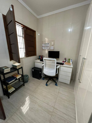 Imagem Casa com 3 Quartos à Venda, 125 m² em América - Aracaju Imagem Casa com 3 Quartos à Venda, 125 m² em América - Aracaju