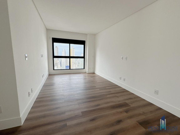 Imagem Apartamento com 4 Quartos à Venda, 152 m² em Centro - Balneário Camboriú