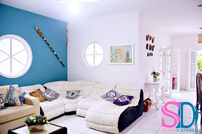 Imagem Casa com 3 Quartos à Venda, 210 m² em Enseada - Ubatuba
