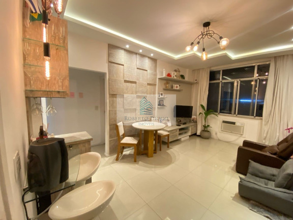Imagem Imóvel com 2 Quartos à Venda, 70 m² em Icaraí - Niterói Imagem Imóvel com 2 Quartos à Venda, 70 m² em Icaraí - Niterói