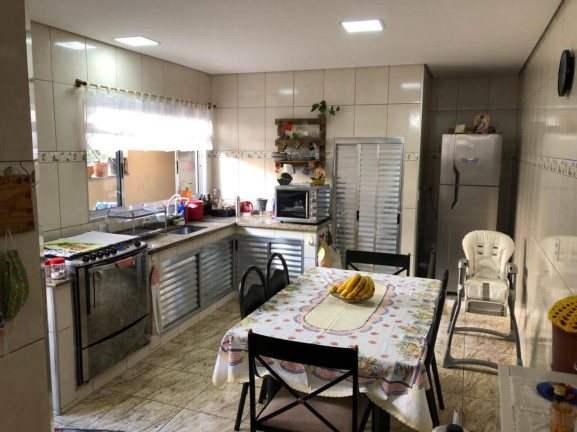 Imagem Casa com 2 Quartos à Venda, 190 m² em Vila Ema - São Paulo Imagem Casa com 2 Quartos à Venda, 190 m² em Vila Ema - São Paulo