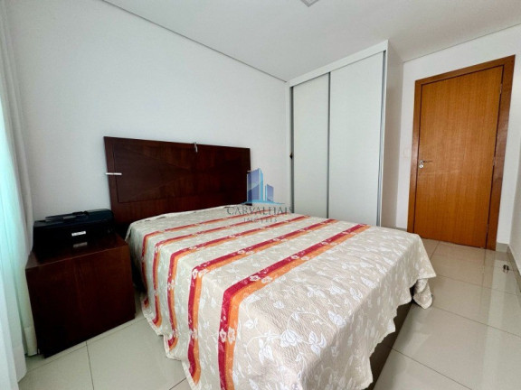 Imagem Casa com 3 Quartos à Venda, 660 m² em Estância Silveira - Contagem