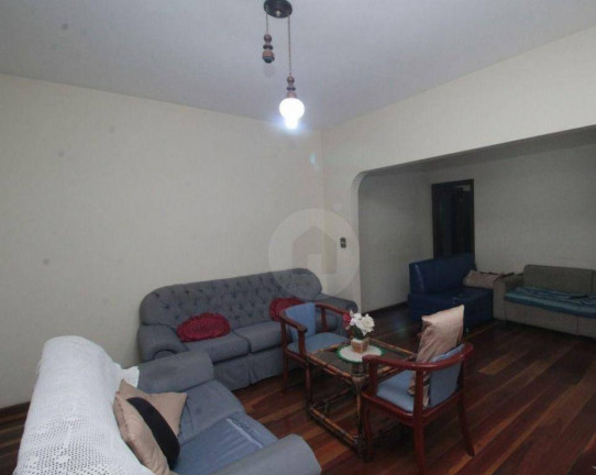 Imagem Casa com 3 Quartos à Venda, 295 m² em Santa Efigênia - Belo Horizonte Imagem Casa com 3 Quartos à Venda, 295 m² em Santa Efigênia - Belo Horizonte