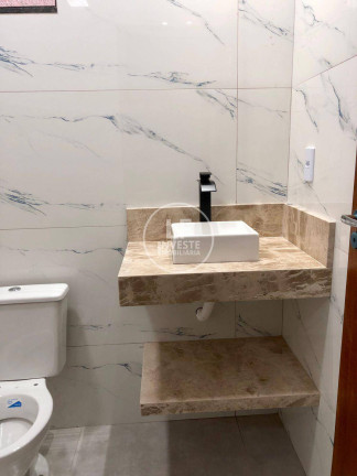 Imagem Casa com 3 Quartos à Venda, 186 m² em Setor Ana Rosa - Trindade Imagem Casa com 3 Quartos à Venda, 186 m² em Setor Ana Rosa - Trindade