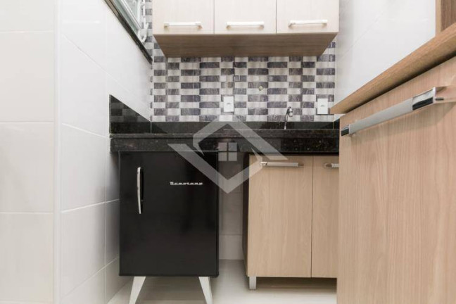 Imagem Apartamento com 1 Quarto à Venda, 45 m² em Copacabana - Rio De Janeiro Imagem Apartamento com 1 Quarto à Venda, 45 m² em Copacabana - Rio De Janeiro