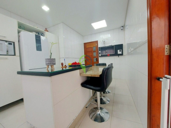 Imagem Casa com 3 Quartos à Venda, 236 m² em Campo Grande - Santos