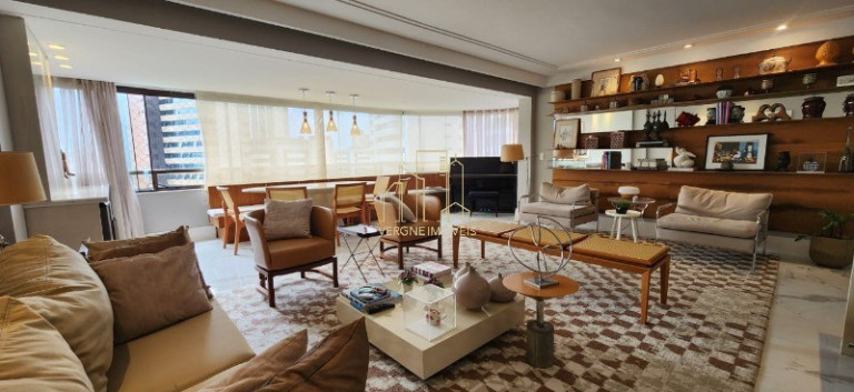 Imóvel com 4 Quartos à Venda, 181 m² em Pituba - Salvador