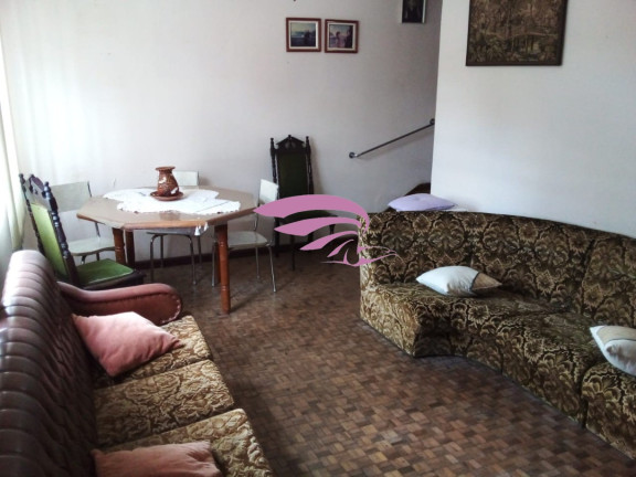 Imagem Casa com 3 Quartos à Venda, 70 m² em Guabirotuba - Curitiba Imagem Casa com 3 Quartos à Venda, 70 m² em Guabirotuba - Curitiba