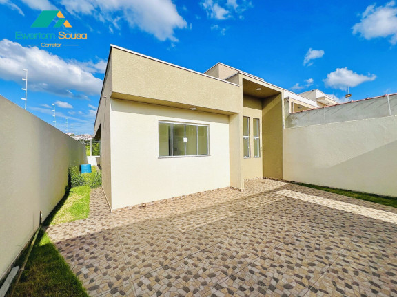 Casa com 3 Quartos à Venda, 80 m² em Nova Cerejeira - Atibaia