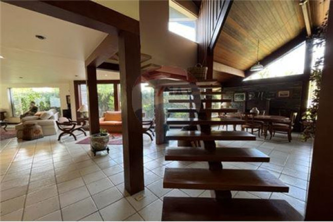 Imagem Casa com 4 Quartos à Venda, 456 m² em Barra Da Tijuca - Rio De Janeiro Imagem Casa com 4 Quartos à Venda, 456 m² em Barra Da Tijuca - Rio De Janeiro