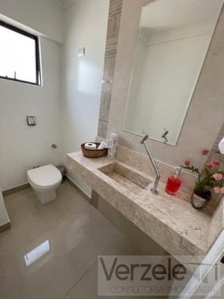 Imagem Apartamento com 3 Quartos para Alugar, 140 m² em Centro - Balneário Camboriú Imagem Apartamento com 3 Quartos para Alugar, 140 m² em Centro - Balneário Camboriú