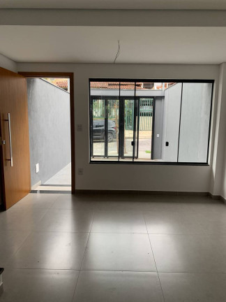 Casa com 3 Quartos à Venda, 90 m² em Belo Horizonte