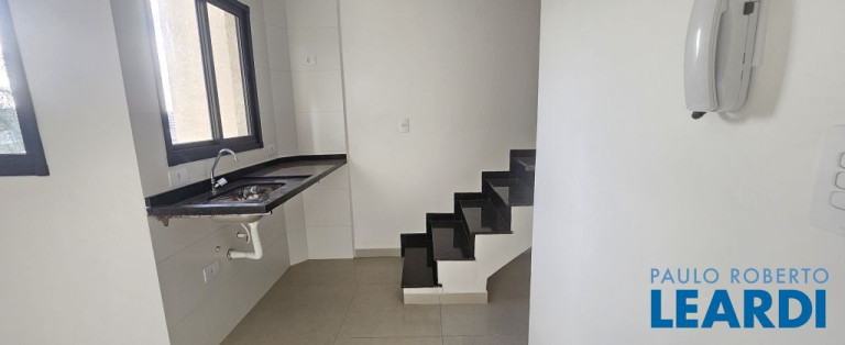 Imagem Cobertura com 2 Quartos à Venda, 90 m² em Vila Scarpelli - Santo André
