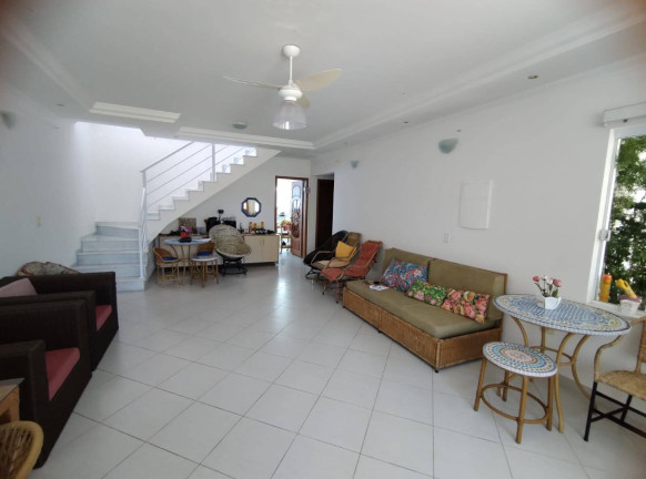 Imagem Casa com 4 Quartos à Venda, 265 m² em Parque Balneário Oasis - Peruíbe Imagem Casa com 4 Quartos à Venda, 265 m² em Parque Balneário Oasis - Peruíbe